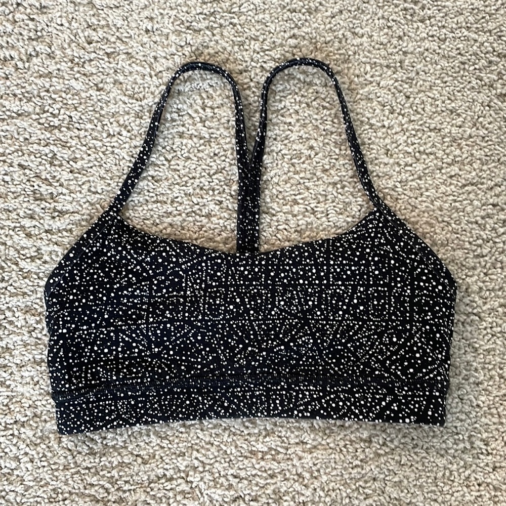 Lululemon Flow Y Nulu Bra